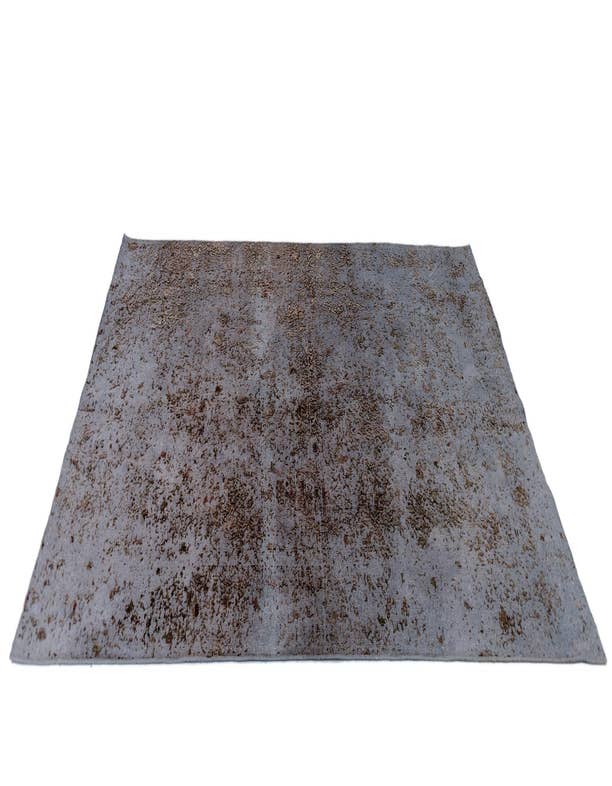 Detail image of 6' 1 x 9' 10 Vintage Royal Wool Rug