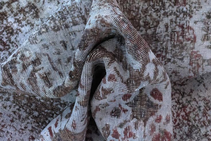 Detail image of 7' 4 x 10' 5 Vintage Royal Wool Rug