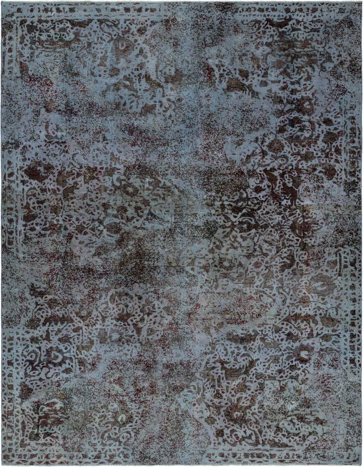 Detail image of 7' 4 x 10' 5 Vintage Royal Wool Rug