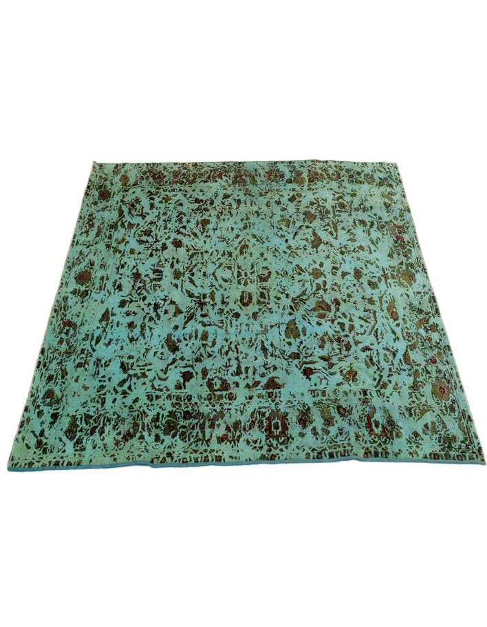 Detail image of 6' 5 x 9' 6 Vintage Royal Wool Rug