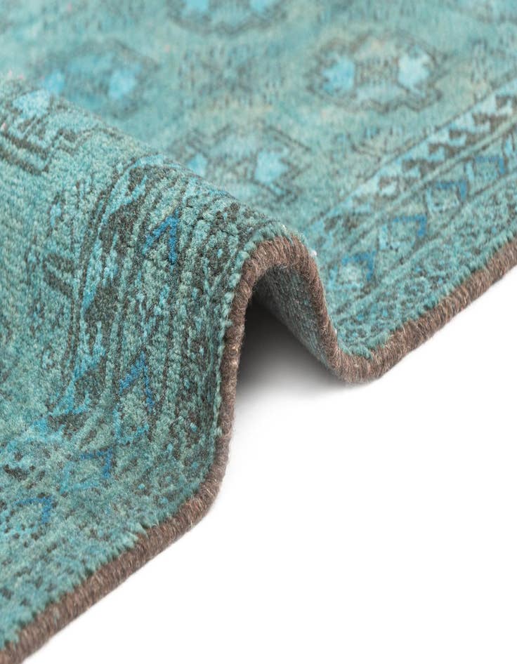 Detail image of 3' 10 x 8' 1 Vintage Royal Rug