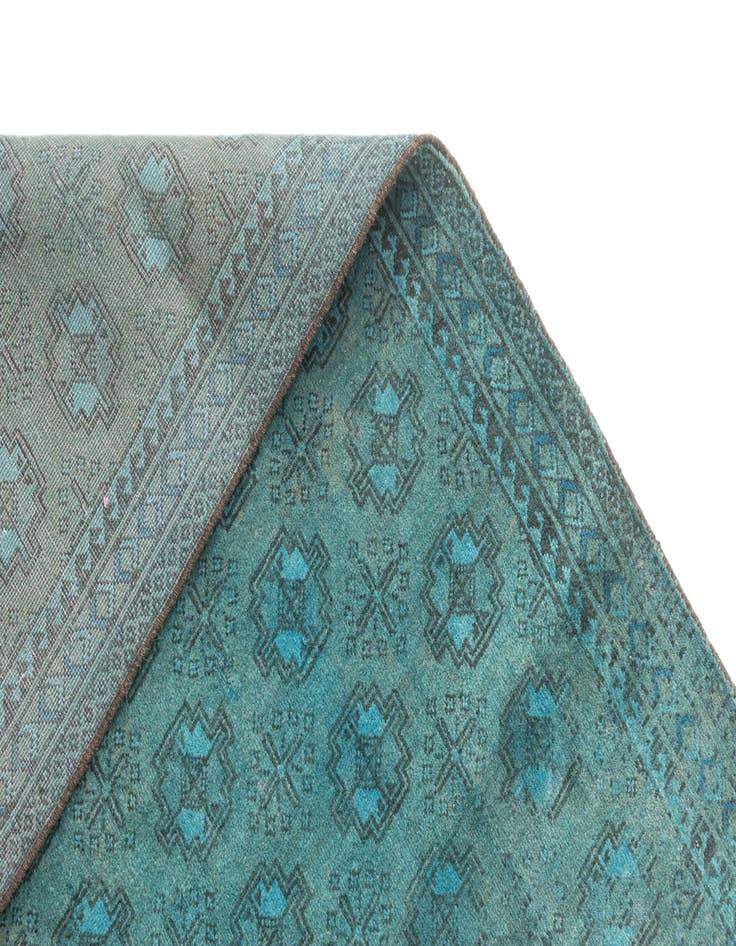 Detail image of 3' 10 x 8' 1 Vintage Royal Rug