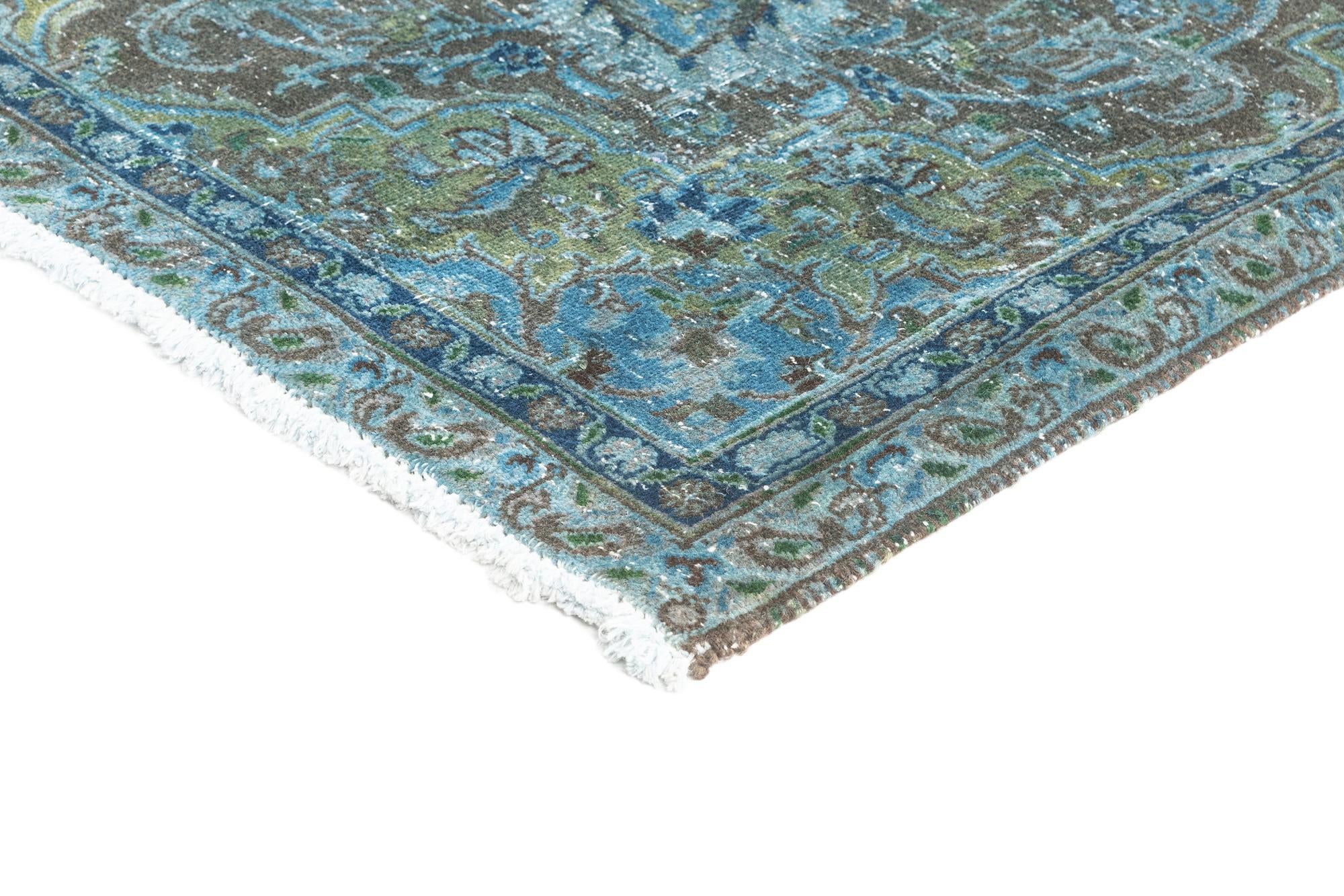 7' 1 x 8' 7 Vintage Royal Rug