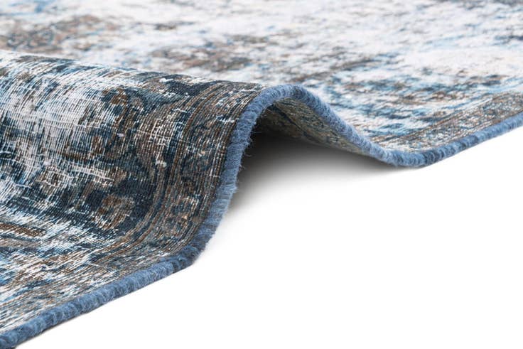 Detail image of 8' 6 x 12' 5 Vintage Royal Rug