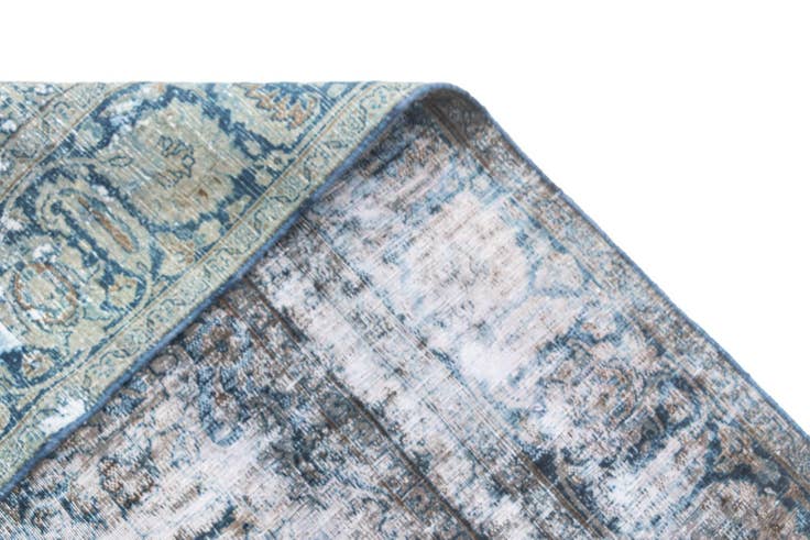 Detail image of 8' 6 x 12' 5 Vintage Royal Rug