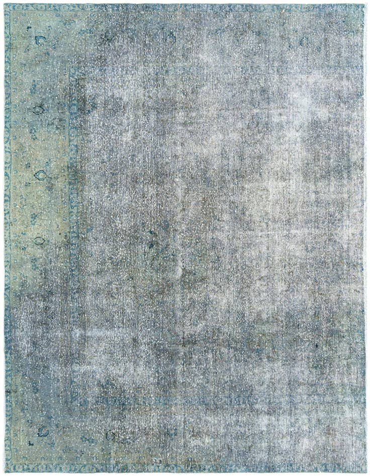 Detail image of 6' 10 x 9' Vintage Royal Rug