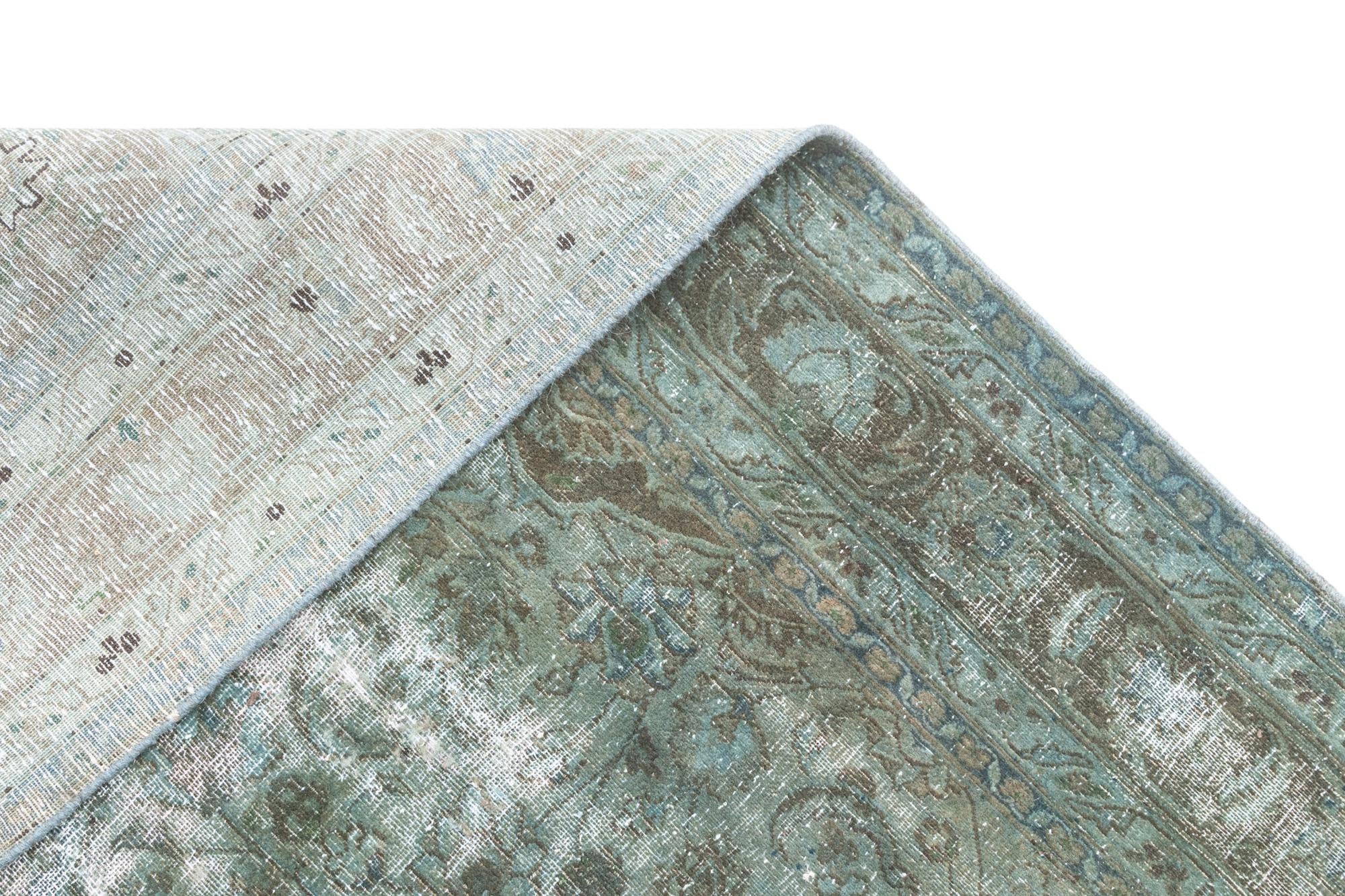 6' 2 x 9' 4 Vintage Royal Rug