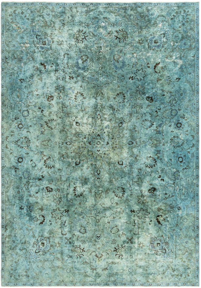 Detail image of 6' 7 x 9' 9 Vintage Royal Rug