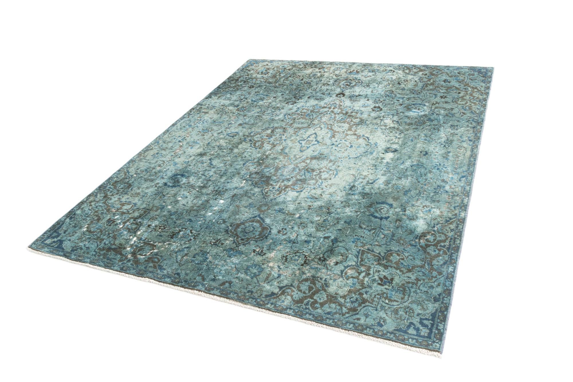 6' 7 x 8' 7 Vintage Royal Rug