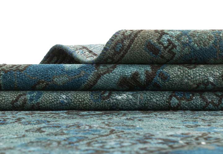 4' 9 x 8' 3 Vintage Royal Rug