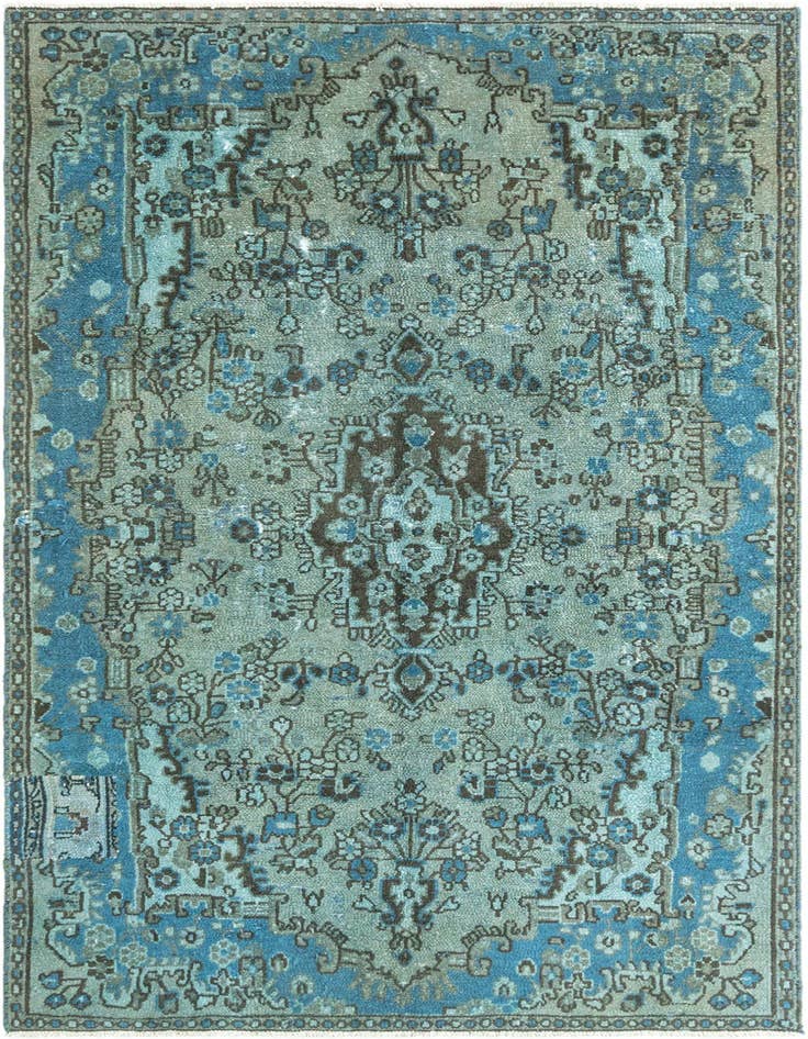 Detail image of 4' 9 x 8' 3 Vintage Royal Rug