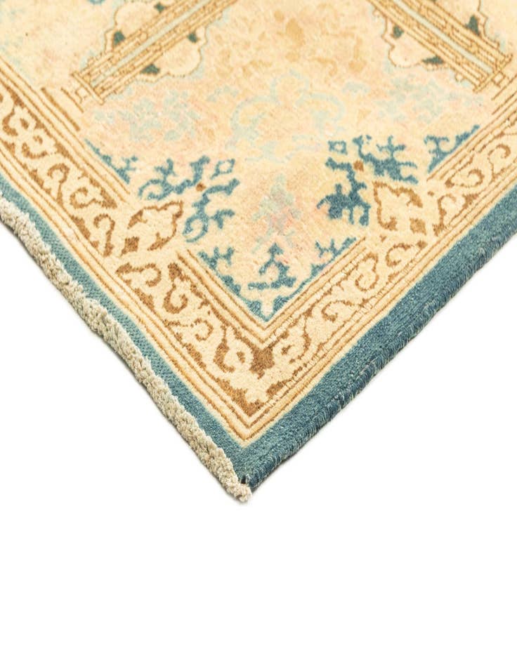 Detail image of 8' 9 x 11' 9 Vintage Royal Rug