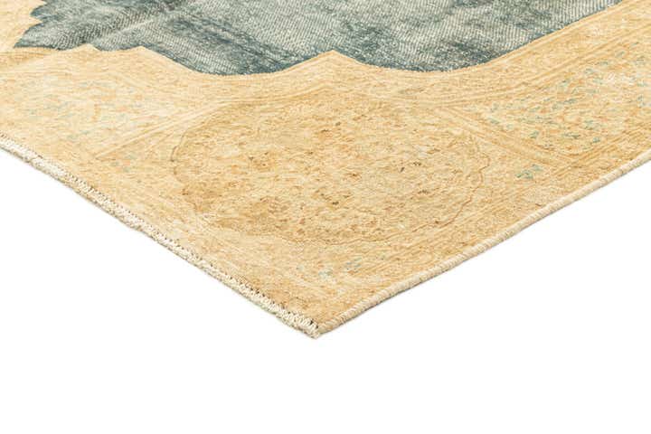 4' 11 x 7' 8 Vintage Royal Rug