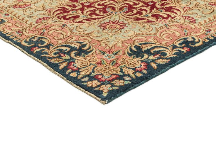 Detail image of 8' 2 x 11' 6 Vintage Royal Rug