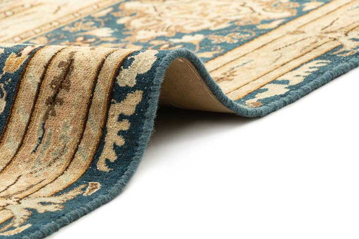 Detail image of 8' 9 x 10' 10 Vintage Royal Rug