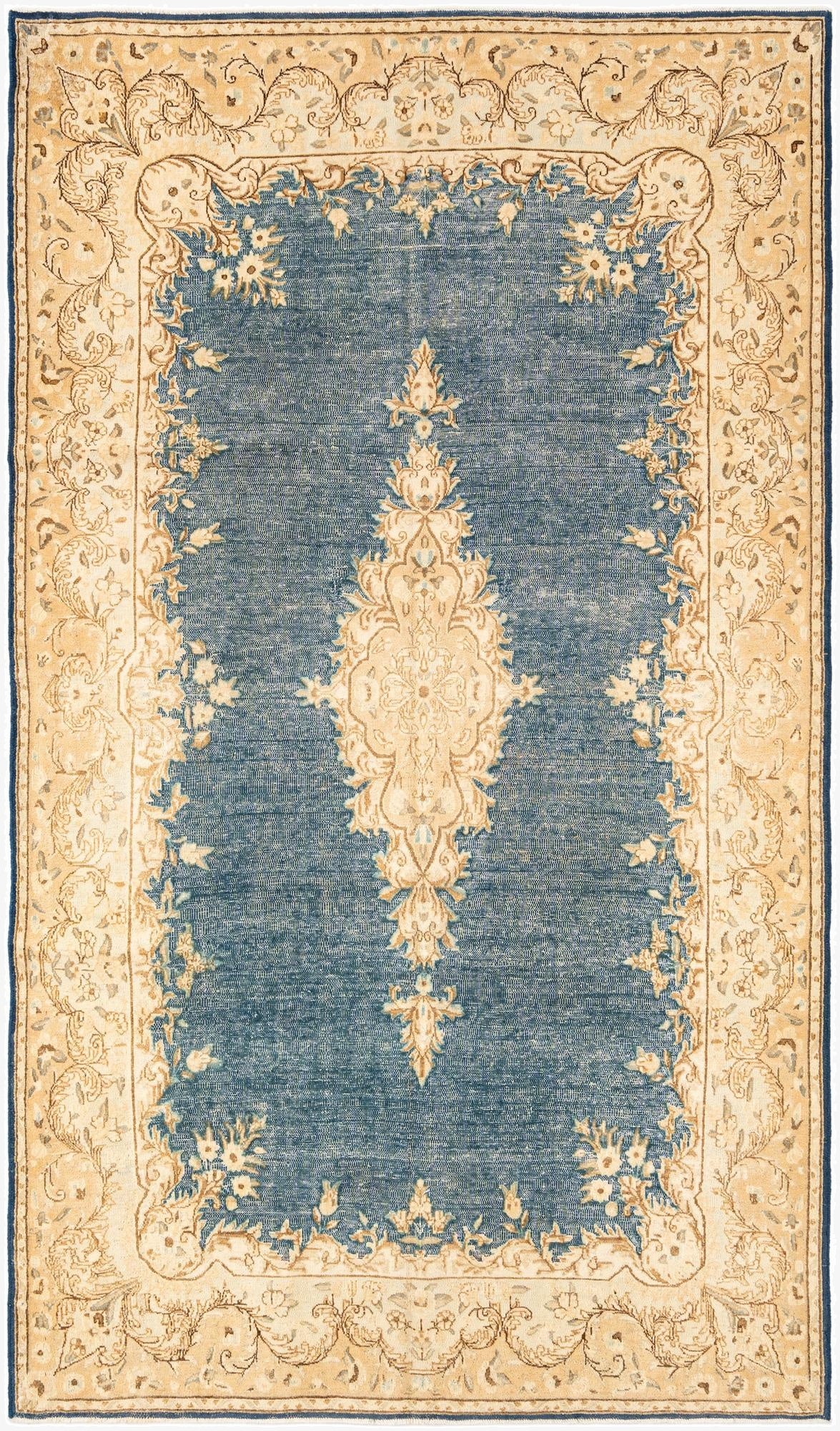 4' 8 x 7' 11 Vintage Royal Rug