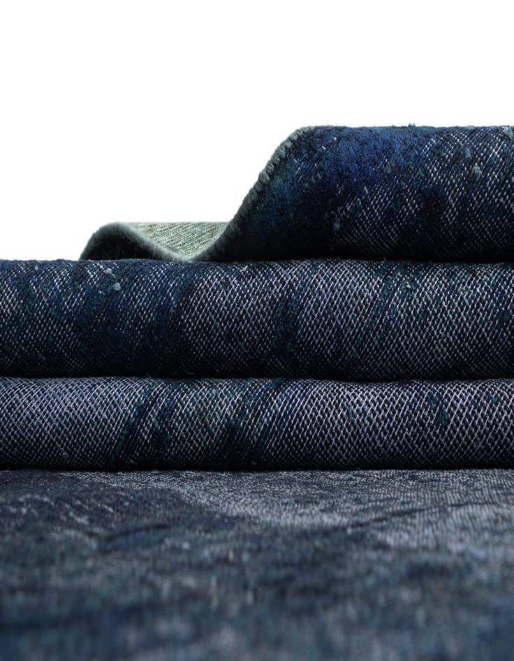 Detail image of 9' 5 x 13' 5 Vintage Rug