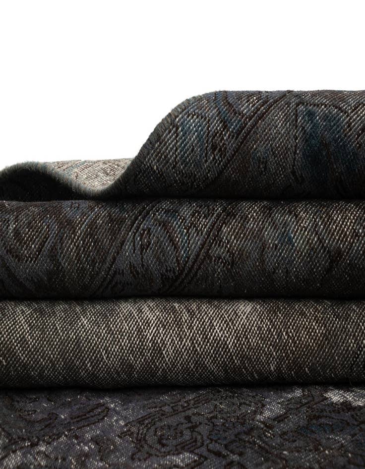 Detail image of 10' x 12' 7 Vintage Rug