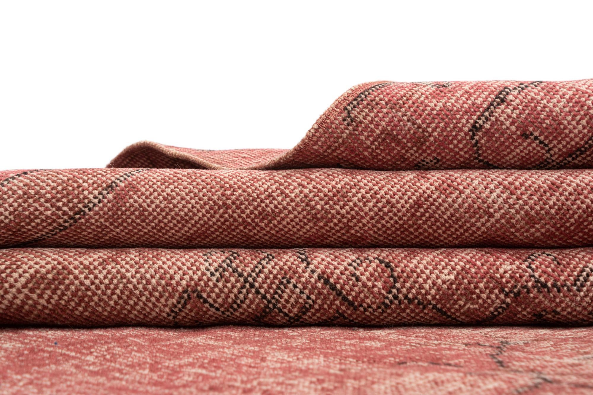 5' 5 x 8' 8 Vintage Rug