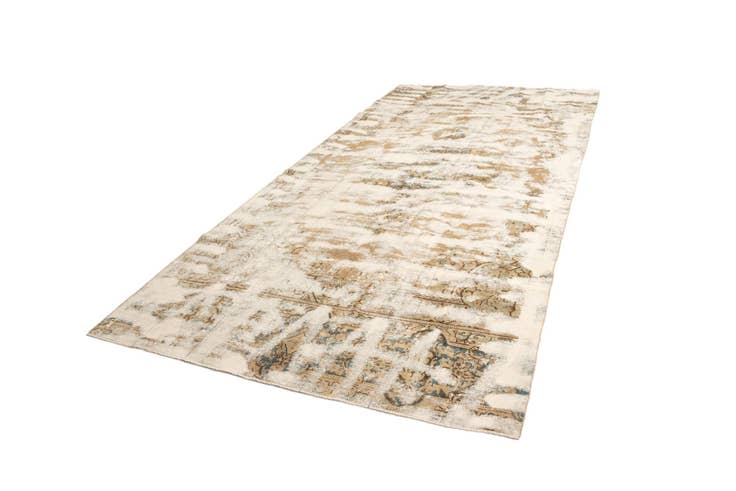Detail image of 6' 6 x 13' 7 Vintage Rug