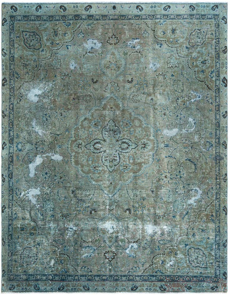 Detail image of 7' 5 x 10' Vintage Rug