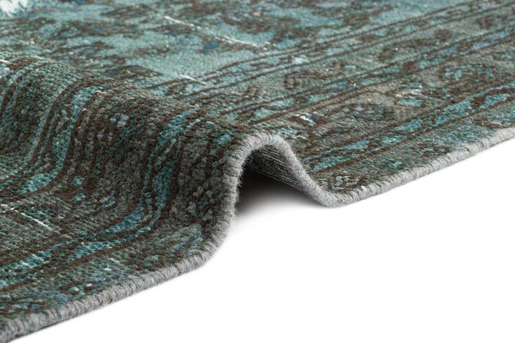 Detail image of 6' 4 x 10' 1 Vintage Rug