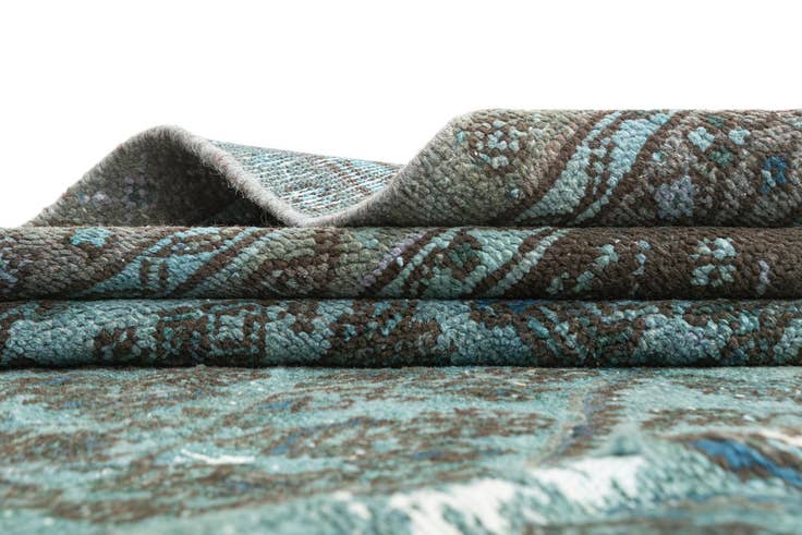 Detail image of 6' 4 x 10' 1 Vintage Rug