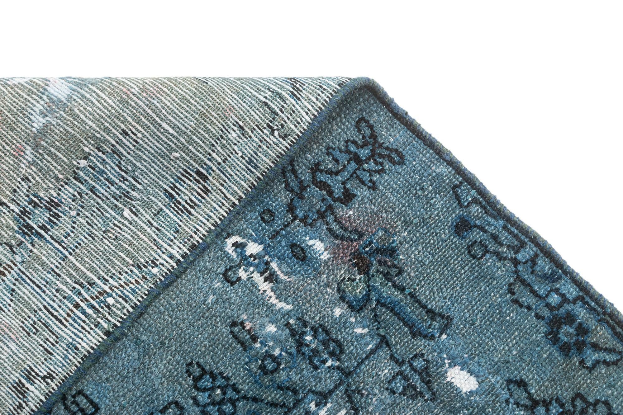 4' 11 x 7' 8 Vintage Rug