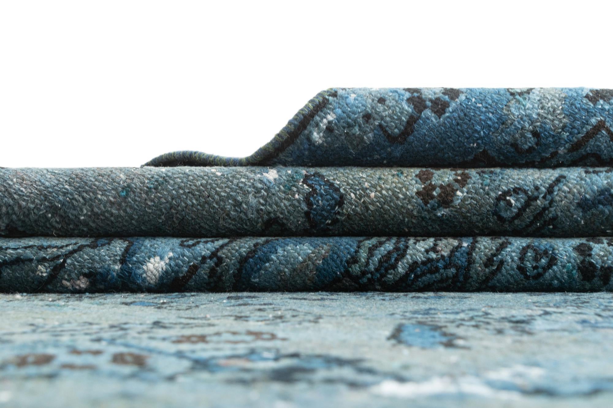 4' 11 x 7' 8 Vintage Rug