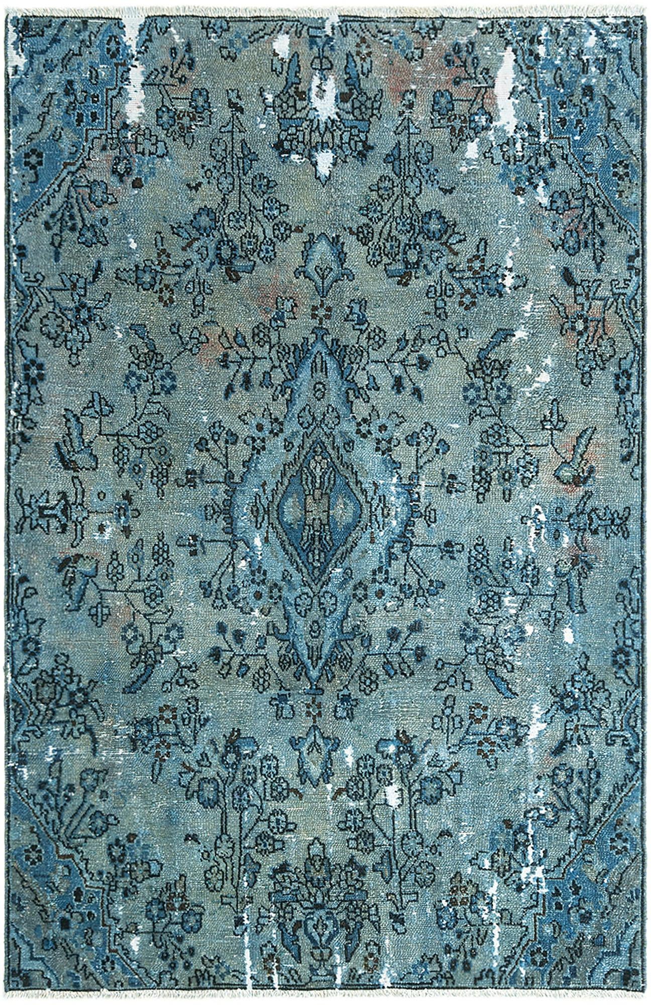 4' 11 x 7' 8 Vintage Rug