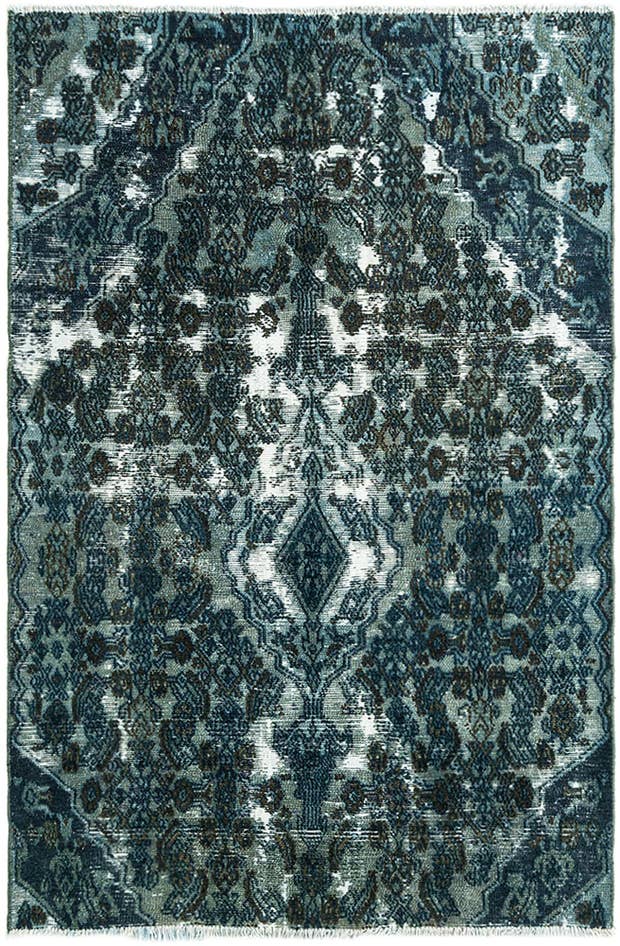 Detail image of 4' 5 x 6' 4 Vintage Rug