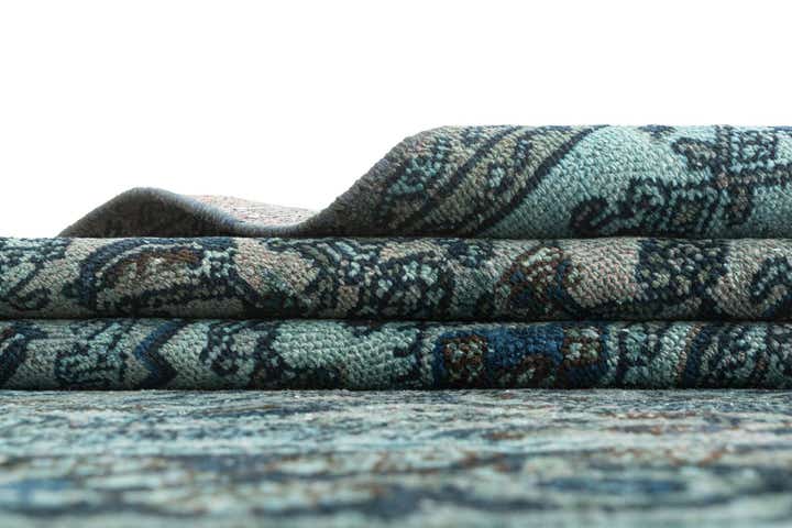 5' 5 x 8' 10 Vintage Rug