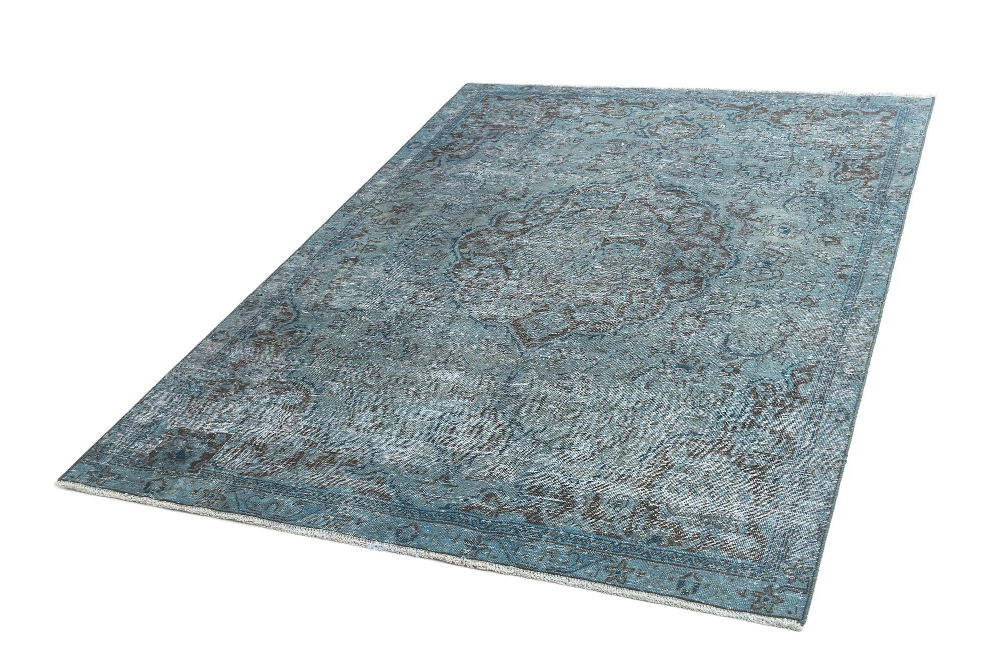5' 11 x 9' 1 Vintage Rug