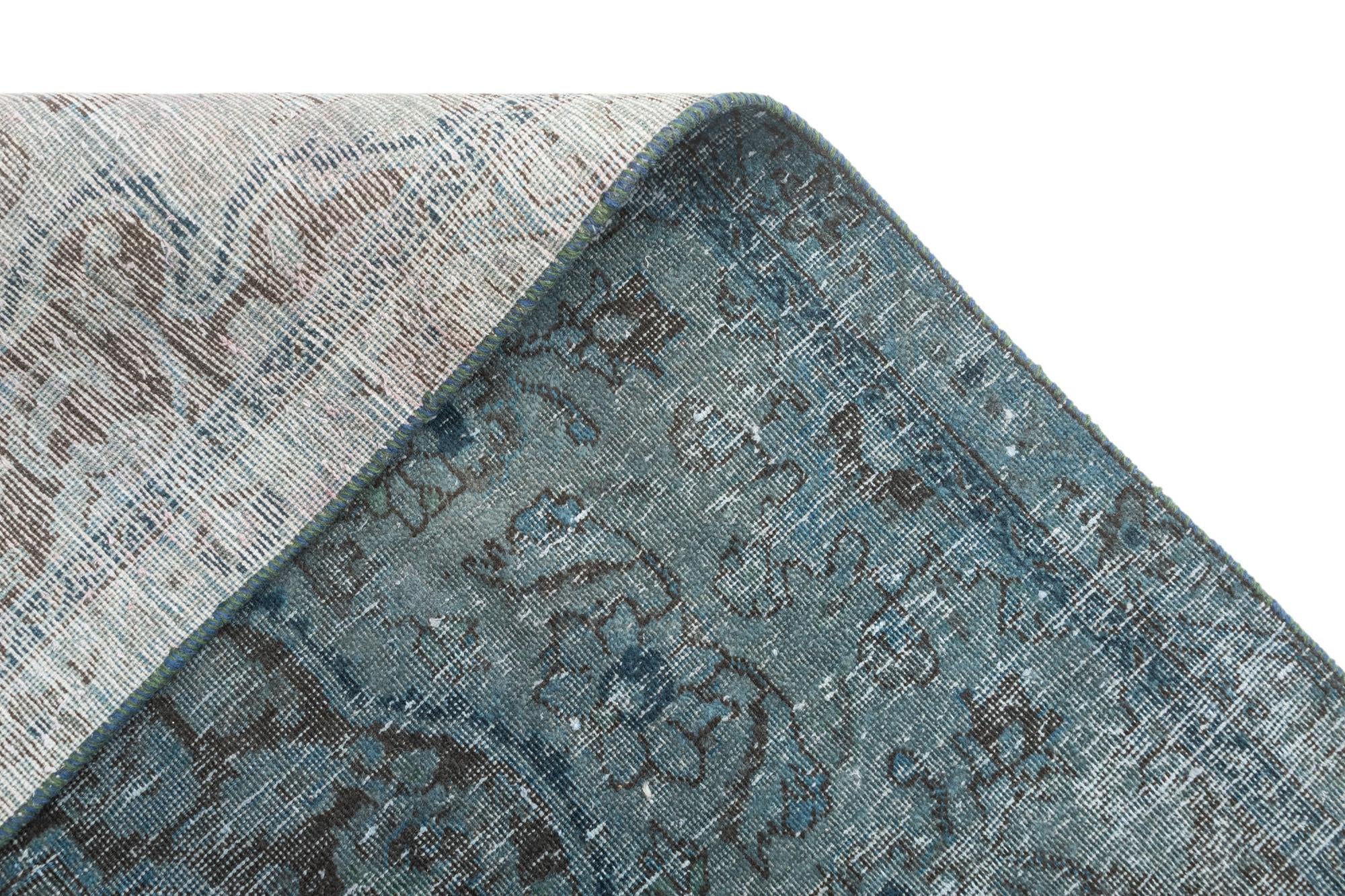 5' 11 x 9' 1 Vintage Rug