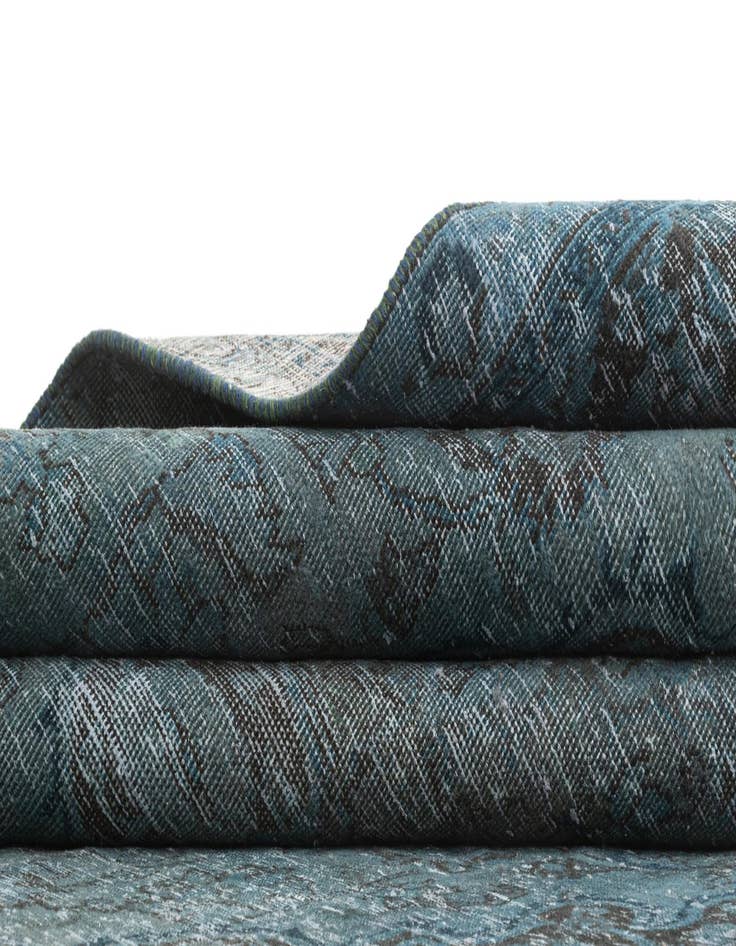 Detail image of 5' 11 x 9' 1 Vintage Rug