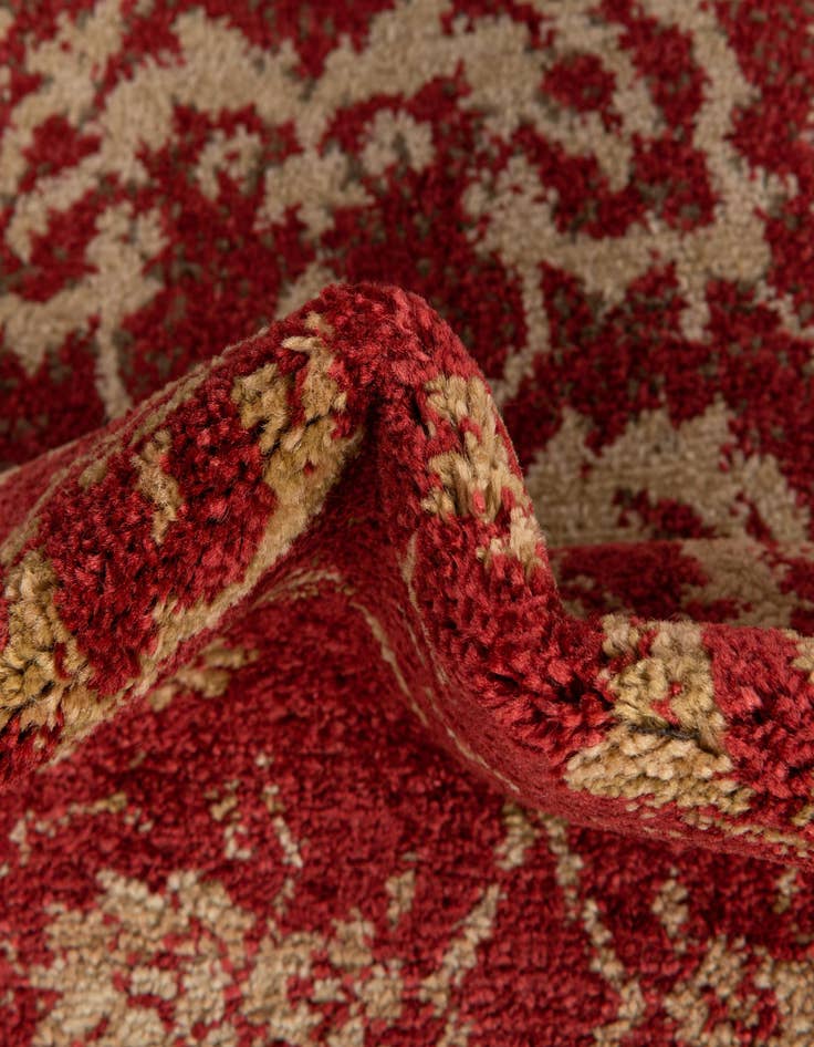 Detail image of 3' x 5' Viola Rug