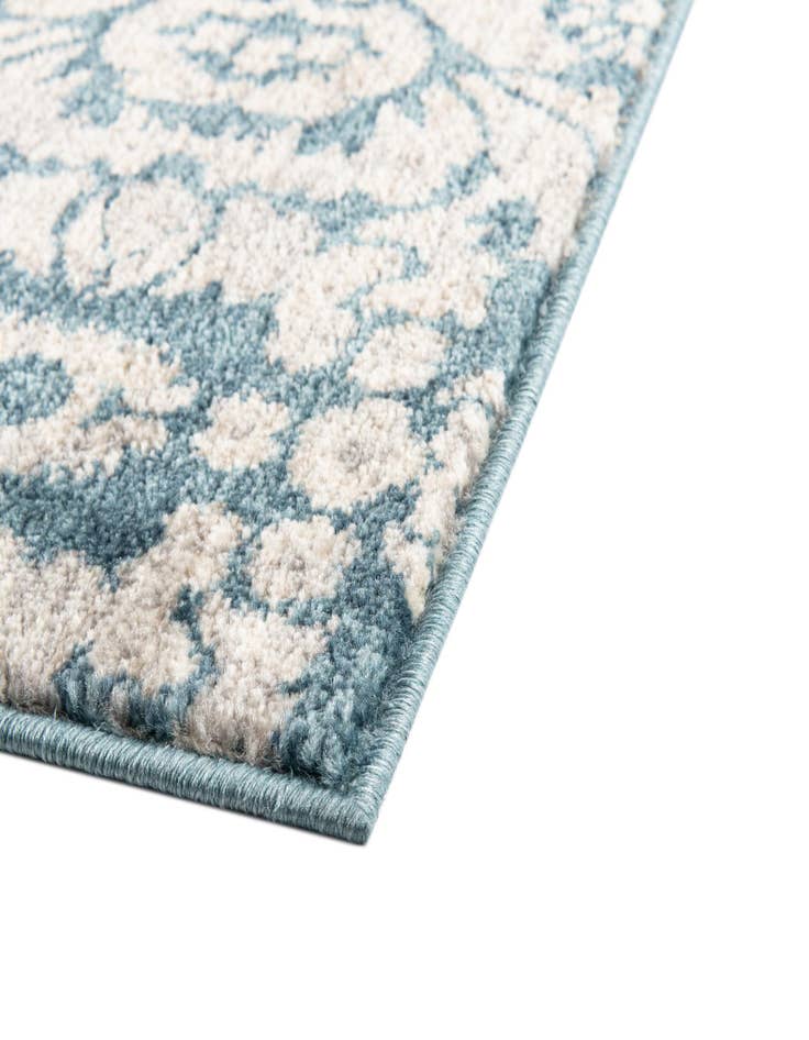 Detail image of 2' x 3' Viola Rug