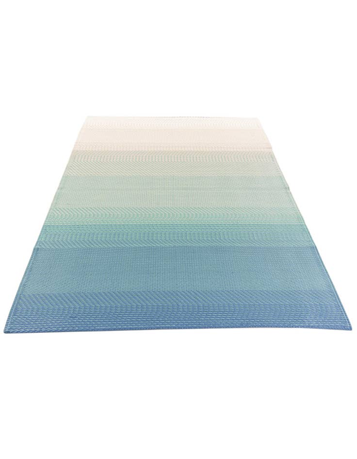 Detail image of 4' x 6'  Washable Vista Breeze Indoor / Outdoor Rug