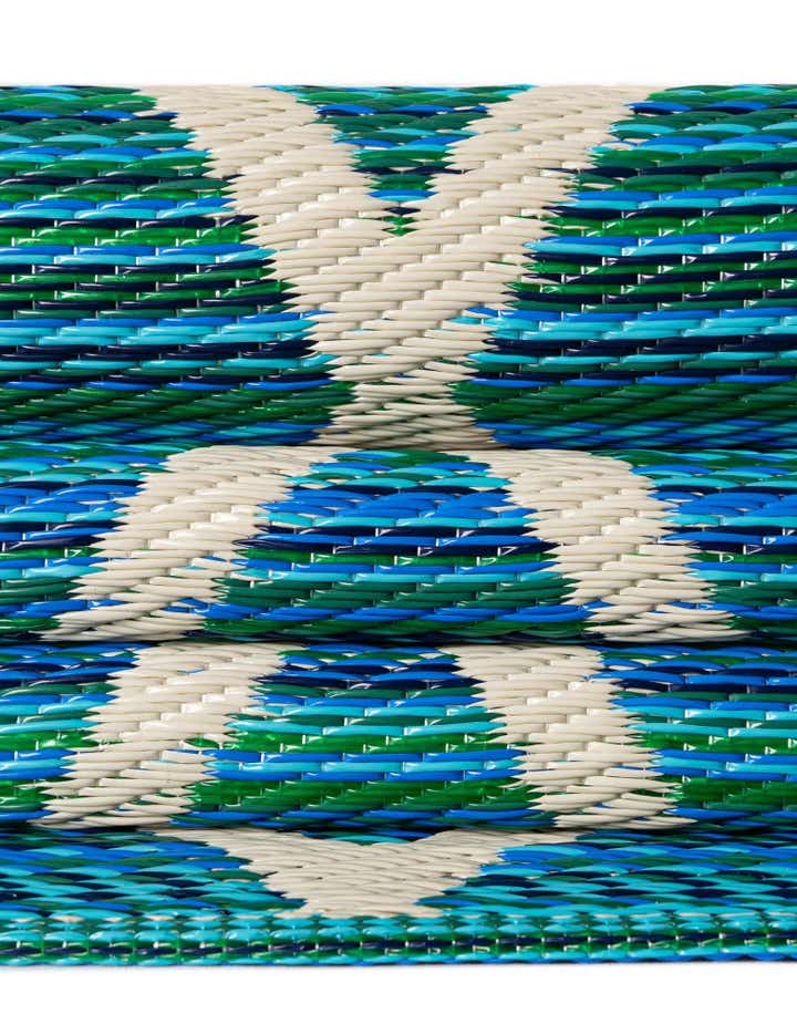 7' 10 x 10' Easy-Clean Vista Breeze Indoor / Outdoor Rug
