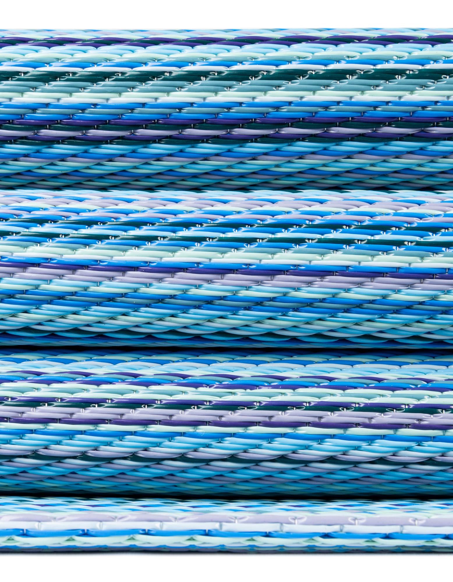 7' 10 x 10' Easy-Clean Vista Breeze Indoor / Outdoor Rug