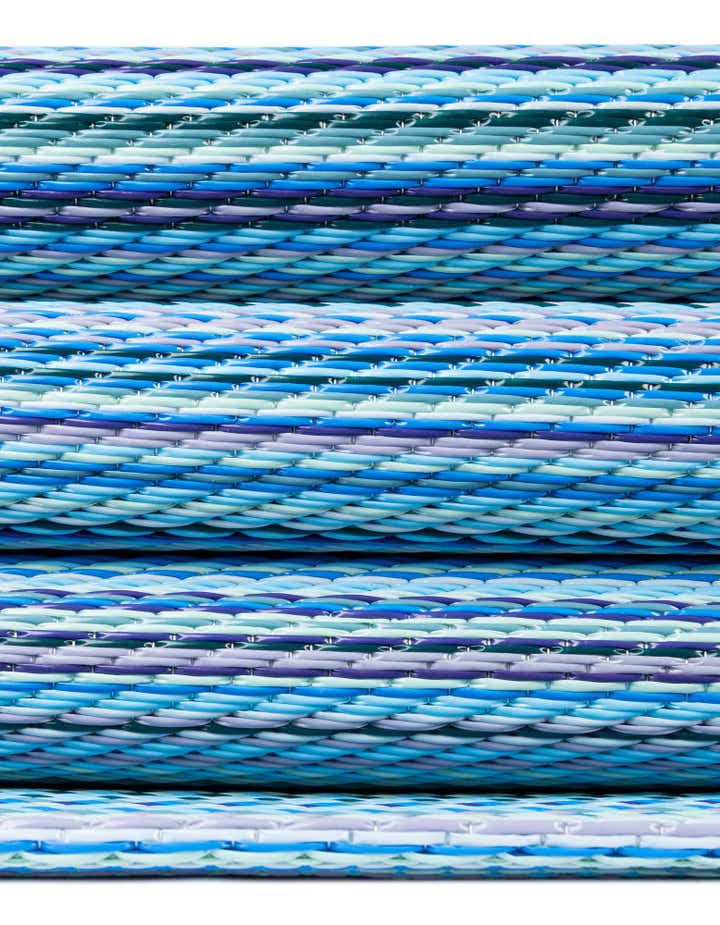 7' 10 x 10' Easy-Clean Vista Breeze Indoor / Outdoor Rug