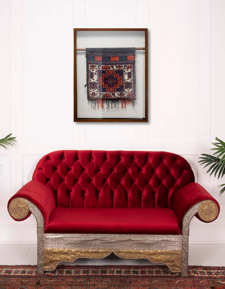 Detail image of 2' 1 x 2' 7 Wall Art Rug