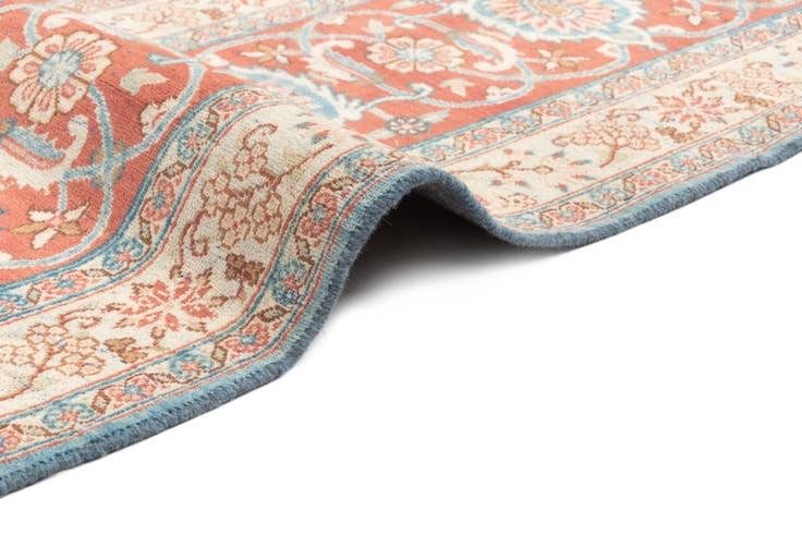 Detail image of 9' 10 x 13' Yazd Rug