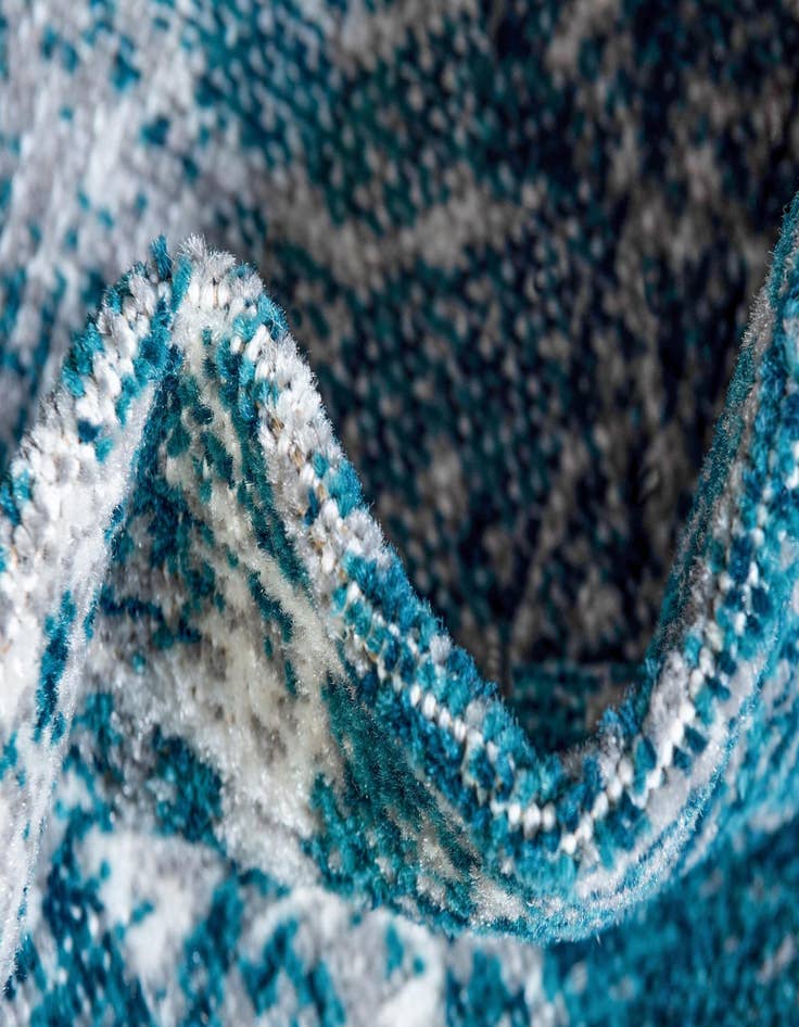 Detail image of 8' x 8' Aarhus Round Rug