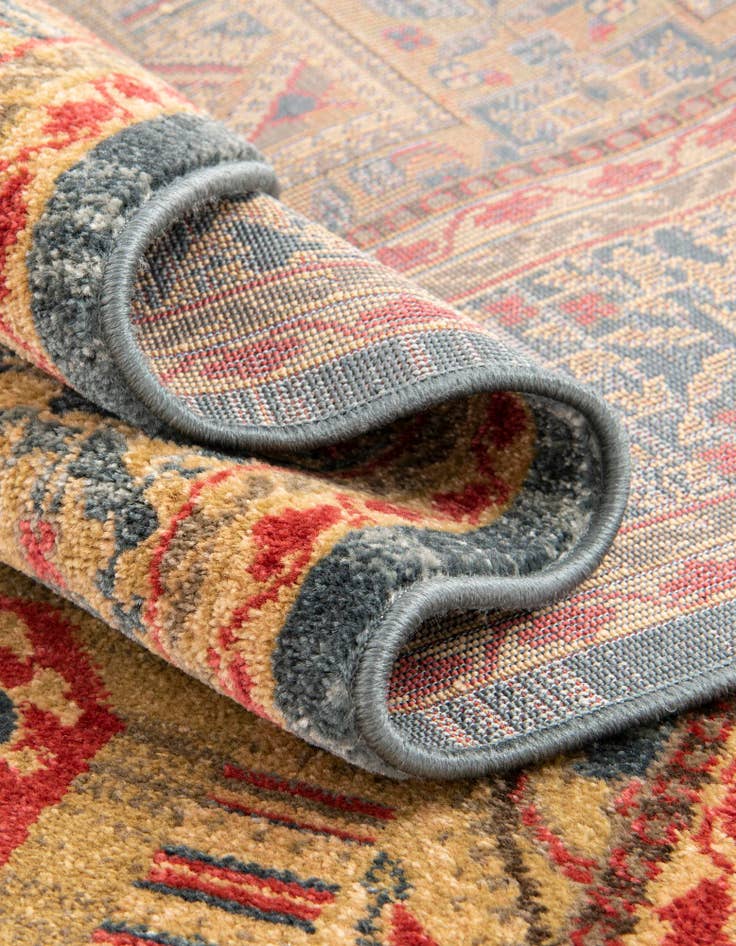 Detail image of 8' x 8' Amina Round Rug