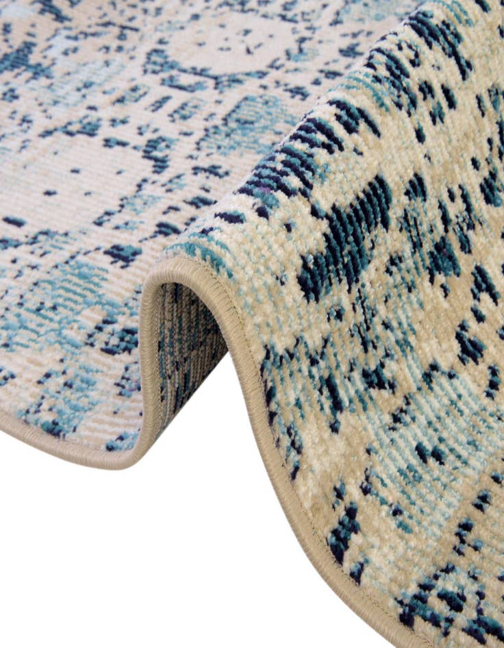 Detail image of 7' x 7' Amulet Round Rug