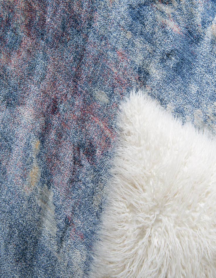 Detail image of 8' x 8' Apollo Round Rug