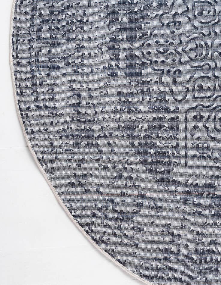 Detail image of 3' x 3' Arlington Round Rug