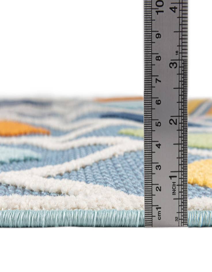 Detail image of 3' 3 x 3' 3  Washable Aruba Indoor / Outdoor Round Rug