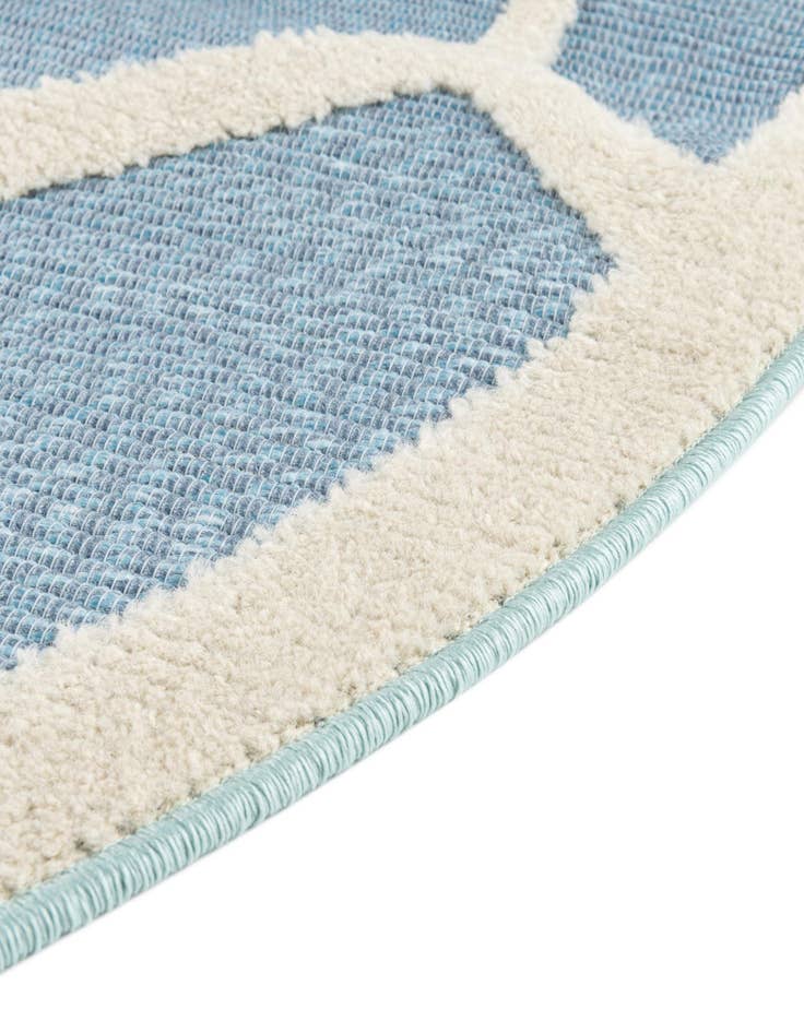 Detail image of 3' 3 x 3' 3  Washable Aruba Indoor / Outdoor Round Rug